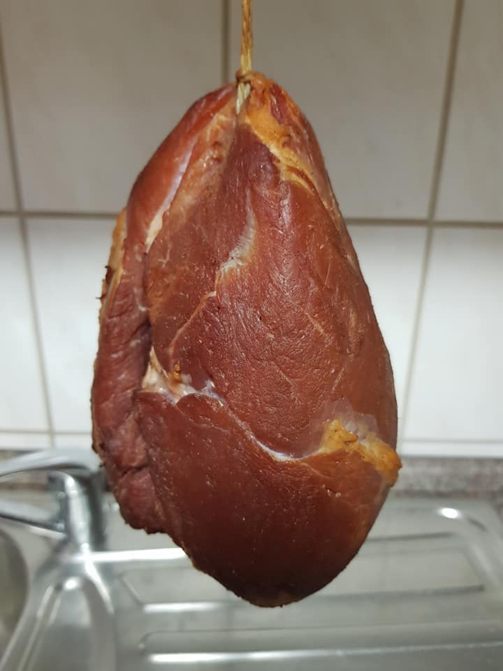 Schinken selber machen – gepökelter und gereifter Rohschinken